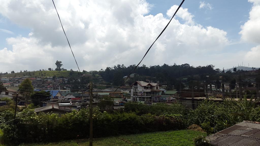 Hotel Mangala Flora à Nuwara Eliya Extérieur photo